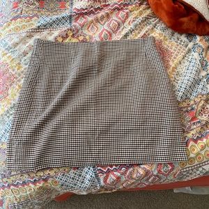 H &M chevron skirt NWT